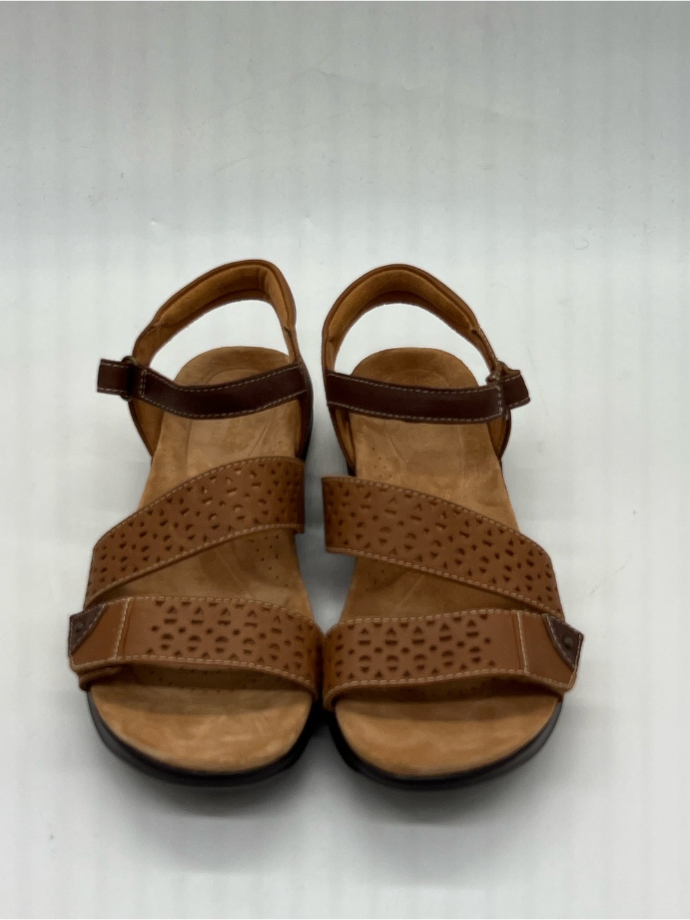 Clarks Kitly Way Sandal in Tan